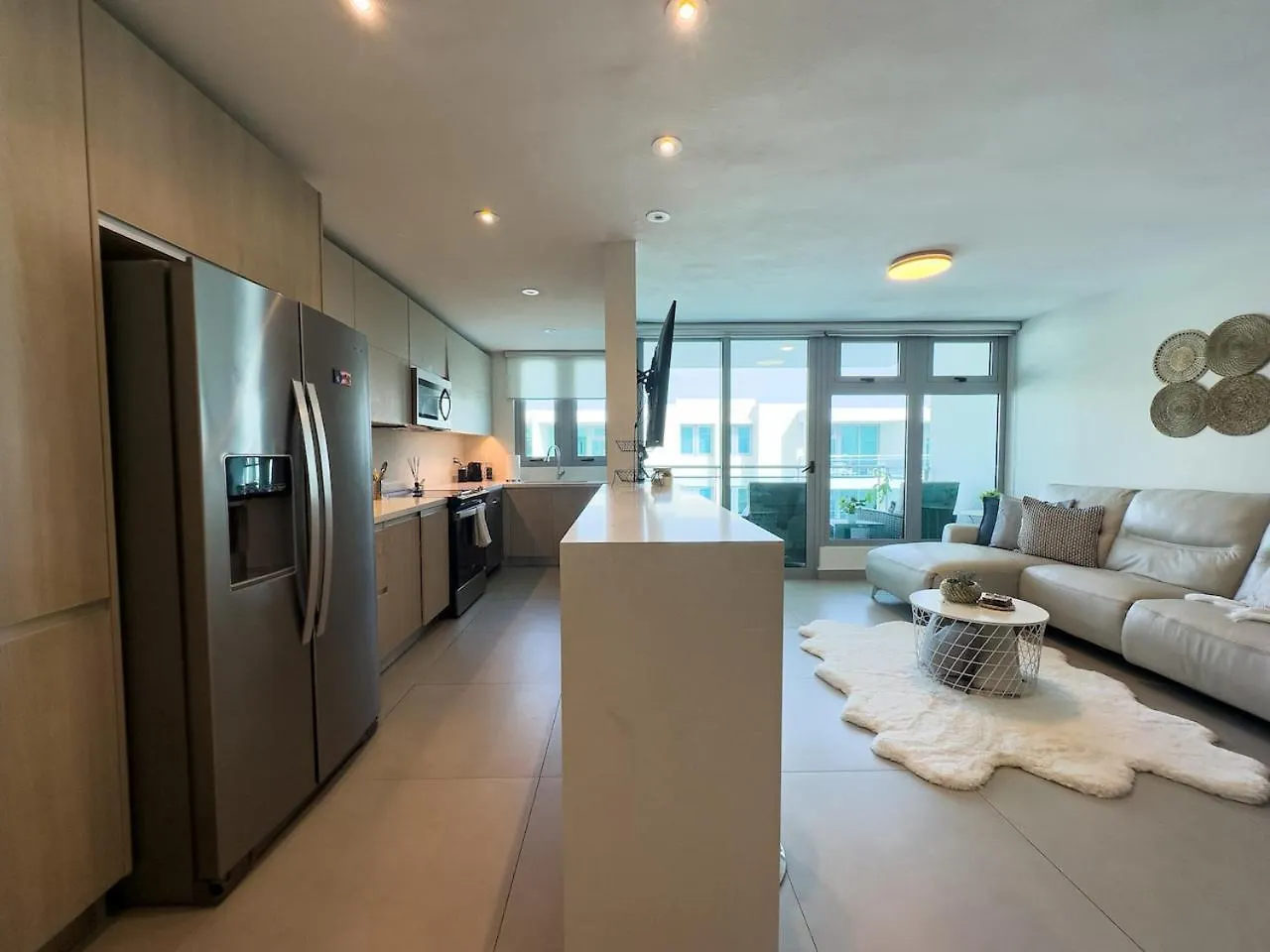 Luxury Apt - 2 Pools & Generator! Apartment San Juan Puerto Rico